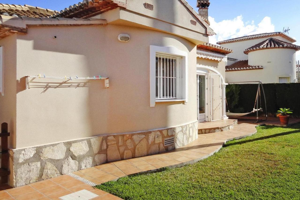 Holiday Home, Nhà nghỉ Denia
